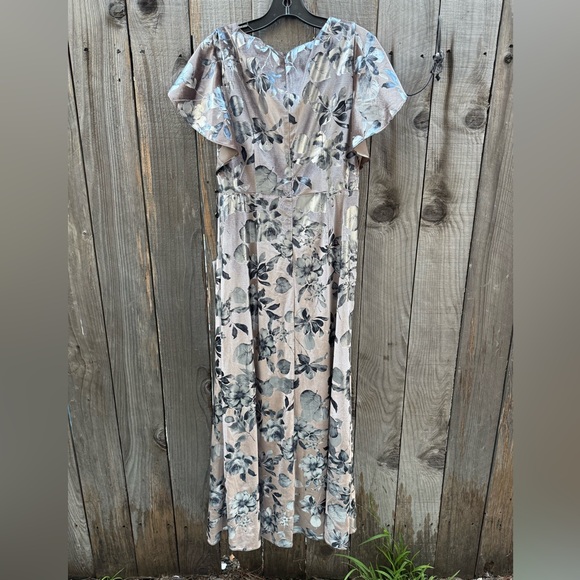 Adriana Foil Floral Print Velvet Long Gown in TAUPE size 8P - Picture 4 of 5